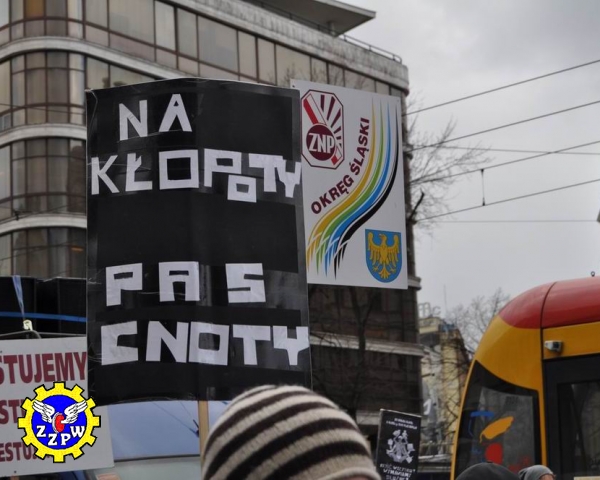 2011-03-06-manifa_warszawska