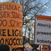 2011-03-06-manifa_warszawska