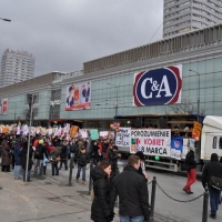 2011-03-06-manifa_warszawska