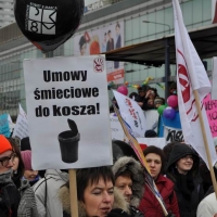 2011-03-06-manifa_warszawska